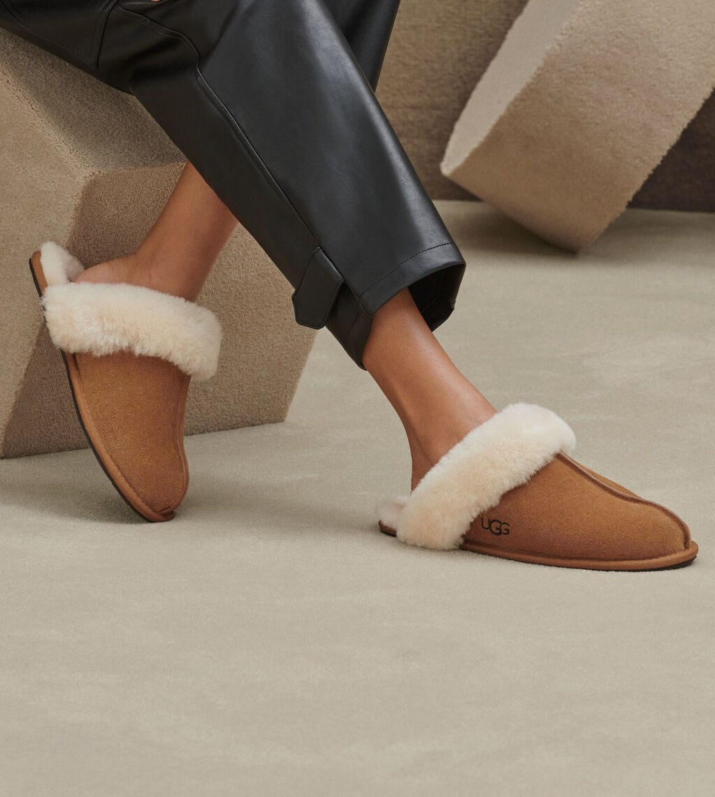 SCUFFETTE II CHESTNUT