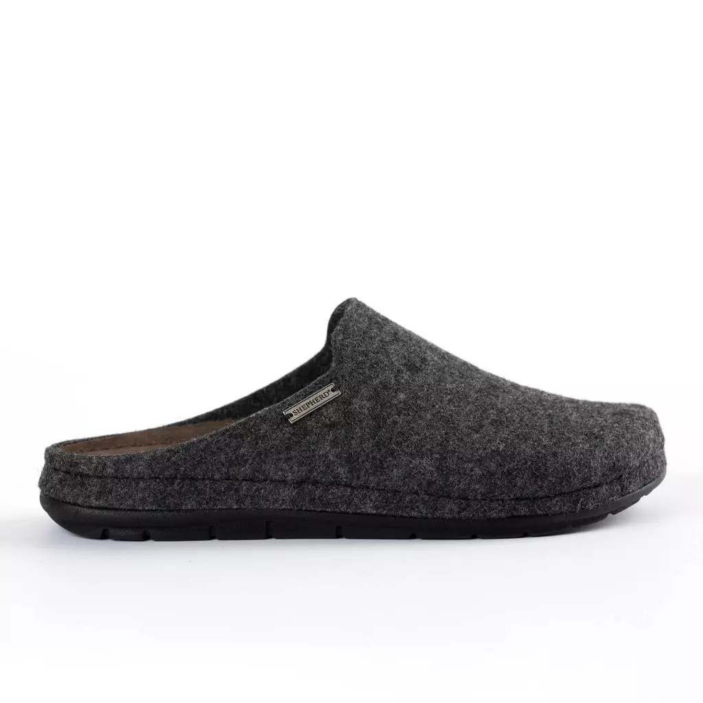 Samuel slipper Black