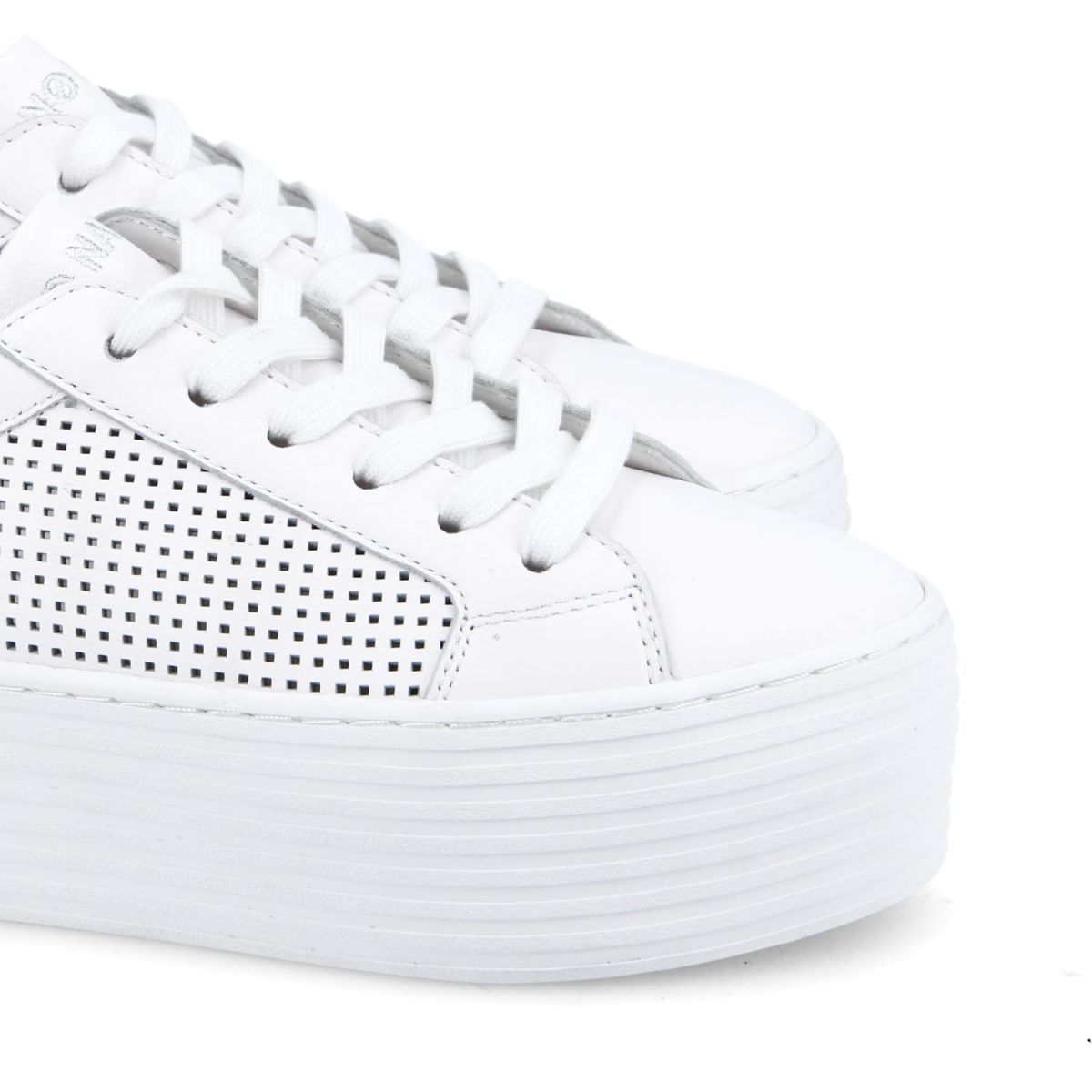 SPICE SNEAKER SAVAGE PERF/GUM WHITE/BEIGE