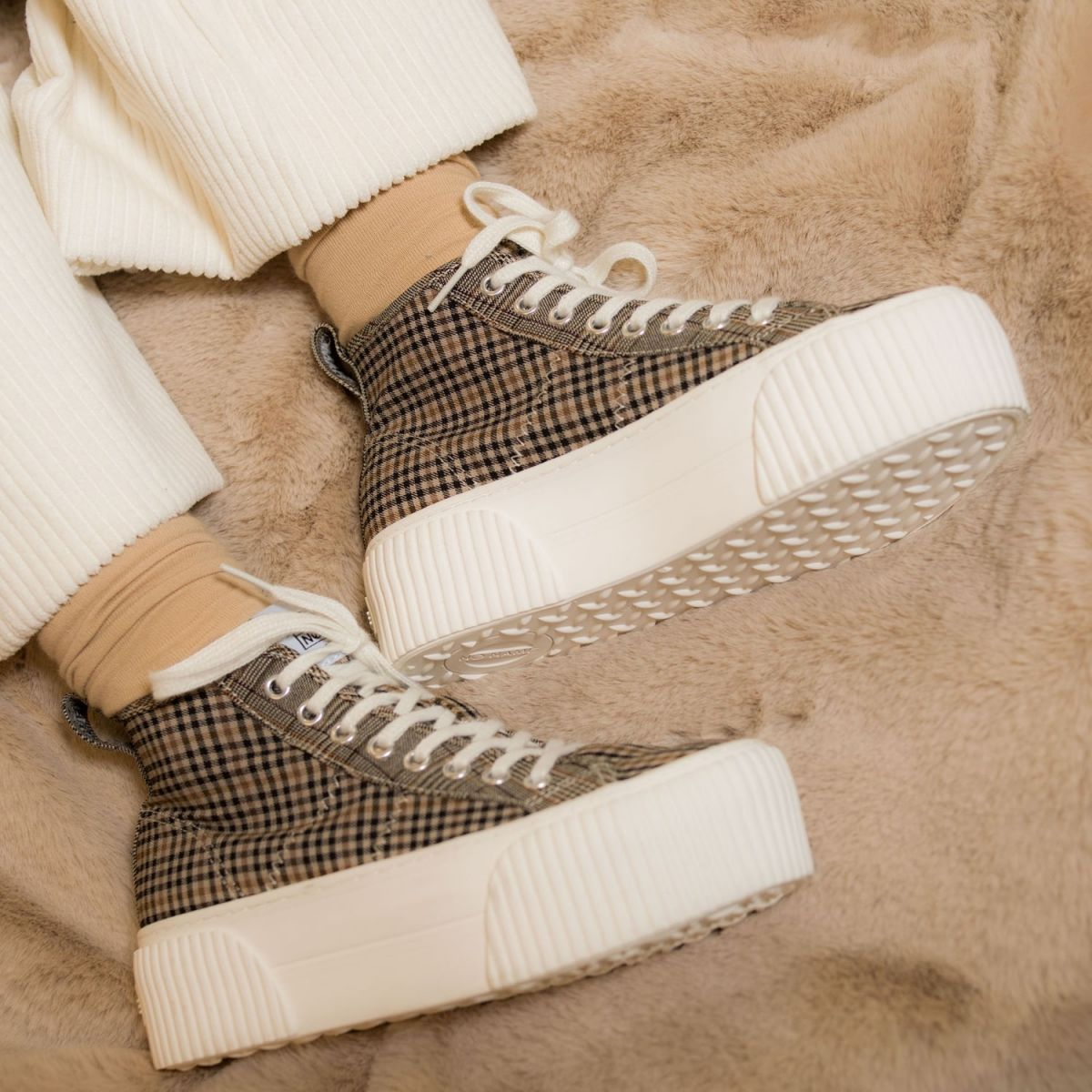 IRON MID WILLOW BLACK
