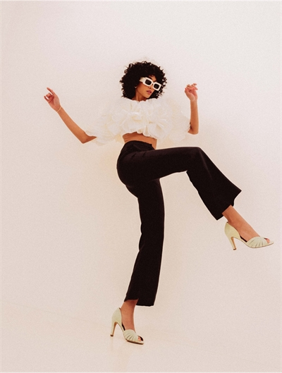 Paloma Amande Douce / Cuir de Chèvre Suédé