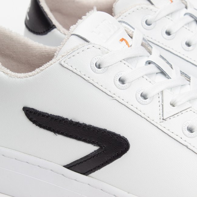 Hook L31 White/Black/White