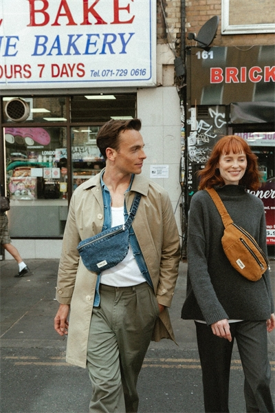 Custine - le sac banane - Aged Denim