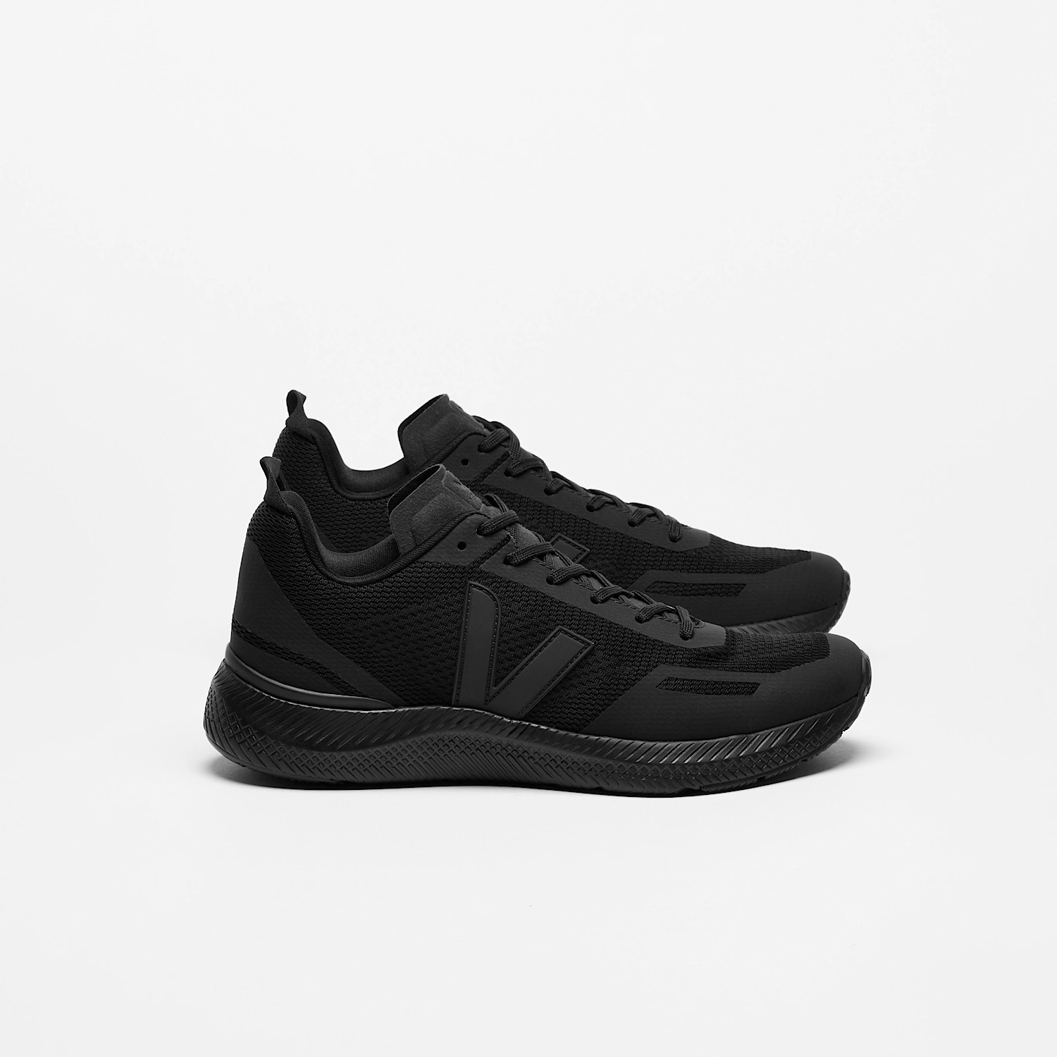 IMPALA ENGINEERED MESH FULL BLACK