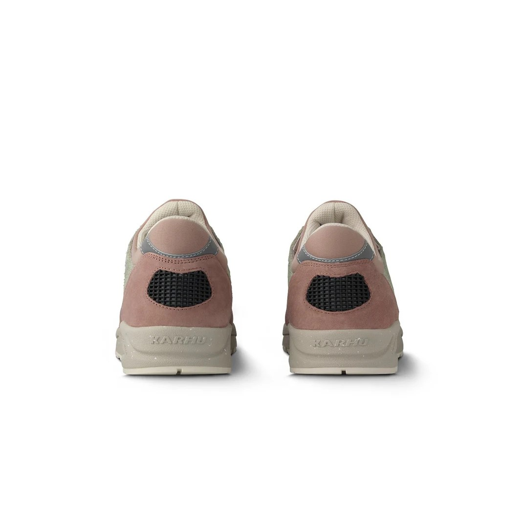 Aria 95 Warm Taupe / Fig