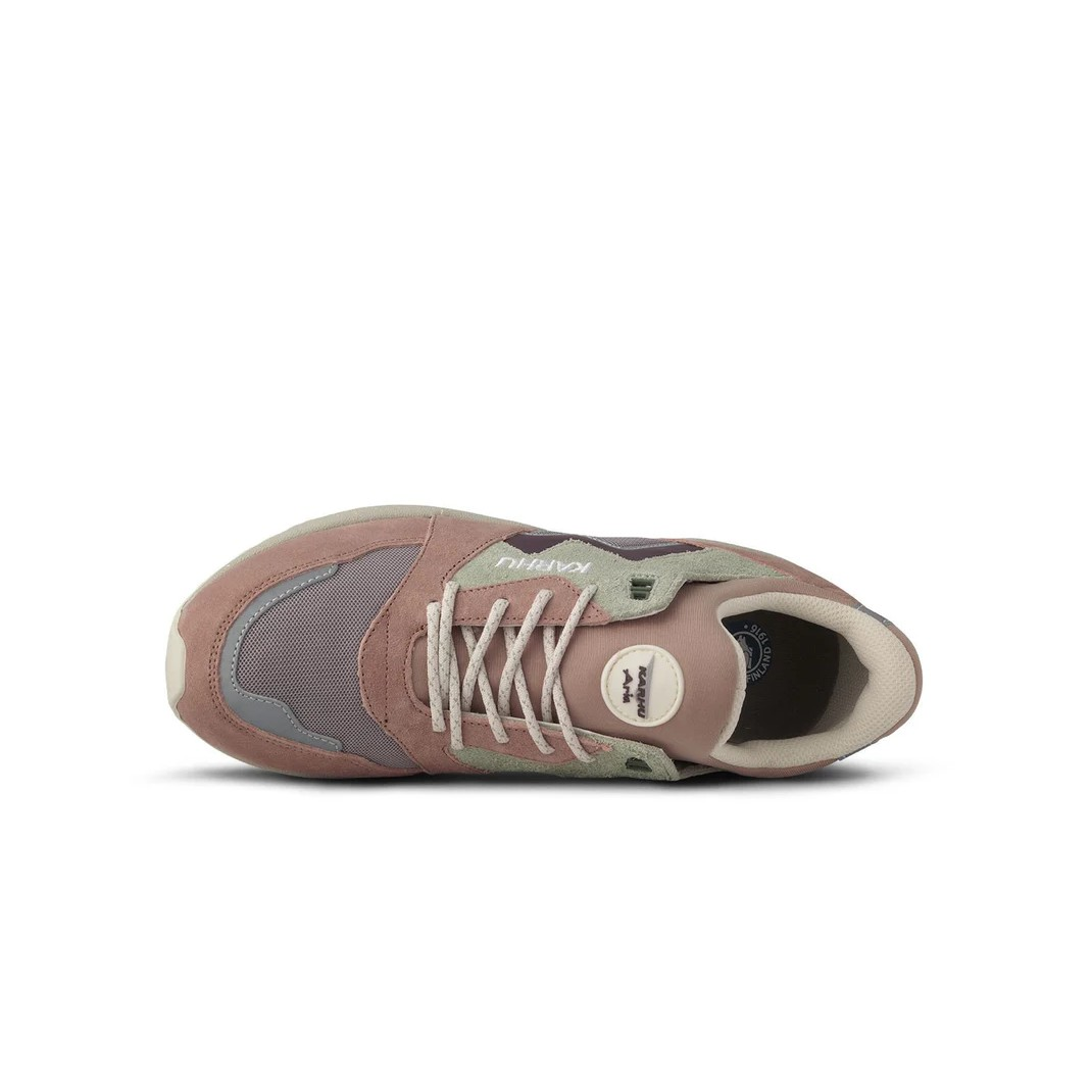 Aria 95 Warm Taupe / Fig