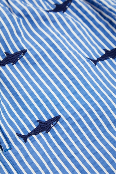 SHORT DE BAIN BLEU A RAYURES BRODERIE SHARK