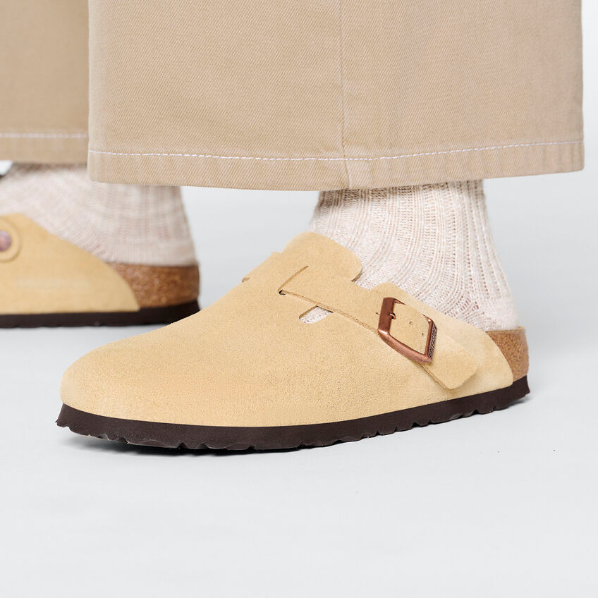 Boston - Suede Latte Cream - Etroite