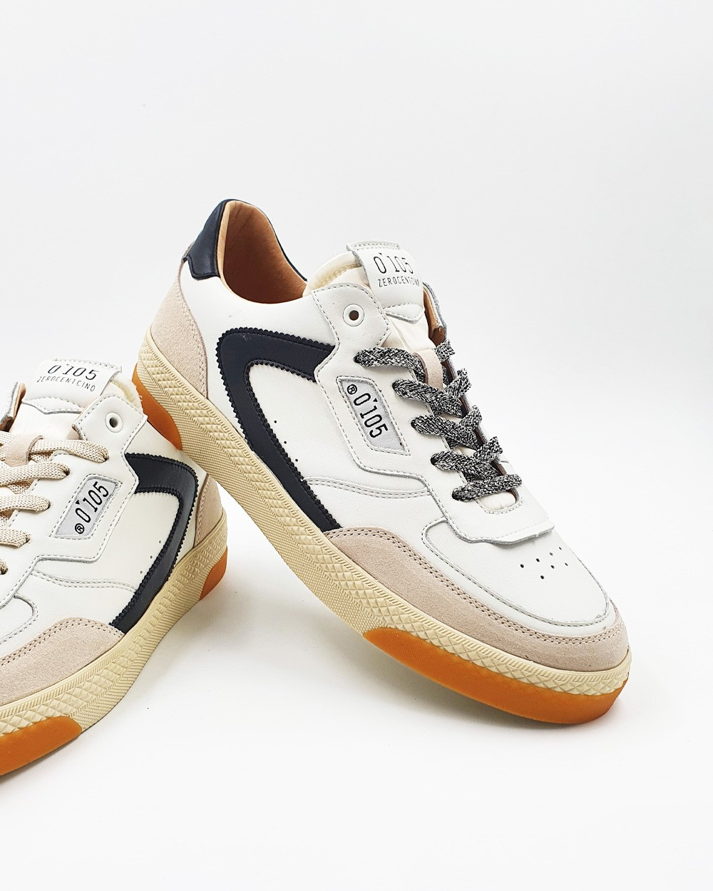 HAZEL MEN WHITE BLACK