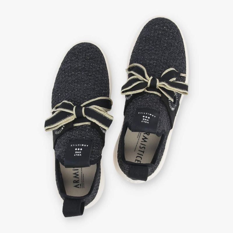 VOLT ONE W MAE BLACK