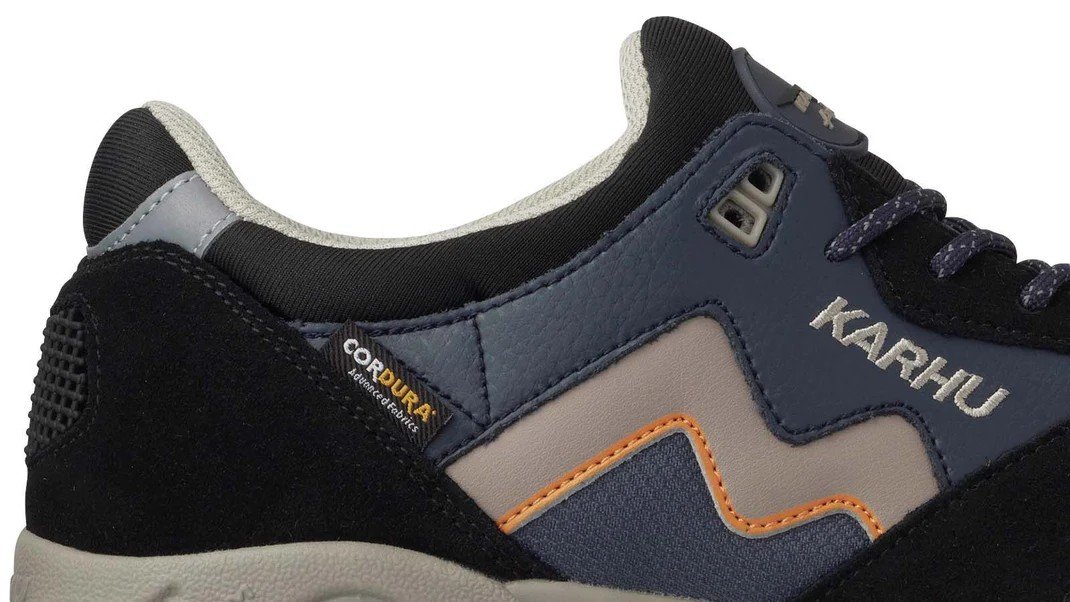 Aria 95 Caviar / Vintage Khaki