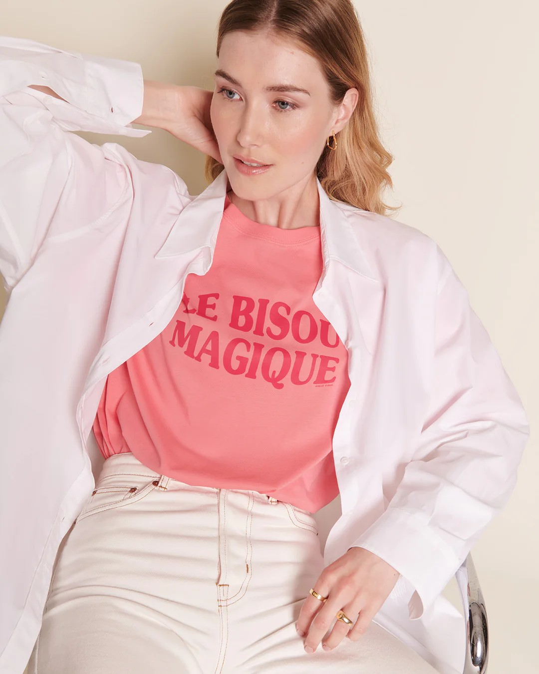Le t-shirt Le bisou magique femme en coton bio - framboise