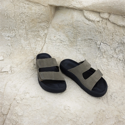 ETNA SUEDE KAKI BLACK - FEMME