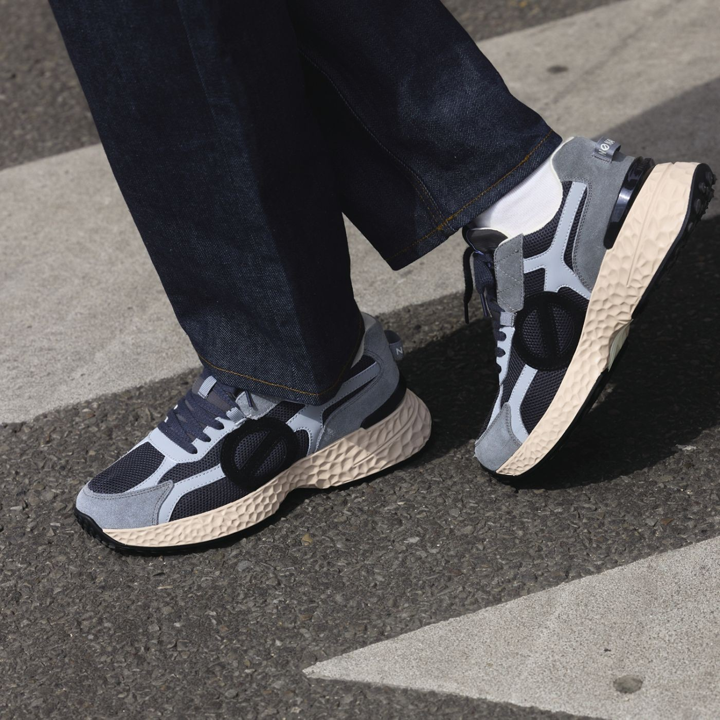 CARTER 2.0 RUNNER M MESH/SDE/EARL CARBONE/GREY/GREY