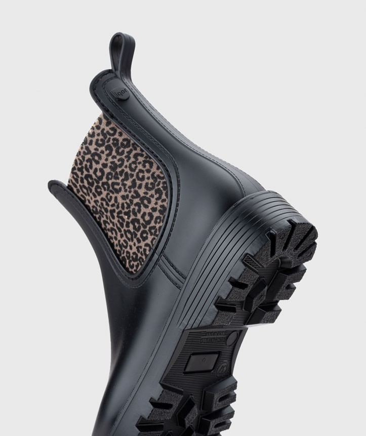 TRACK BASIC - LEO BLACK