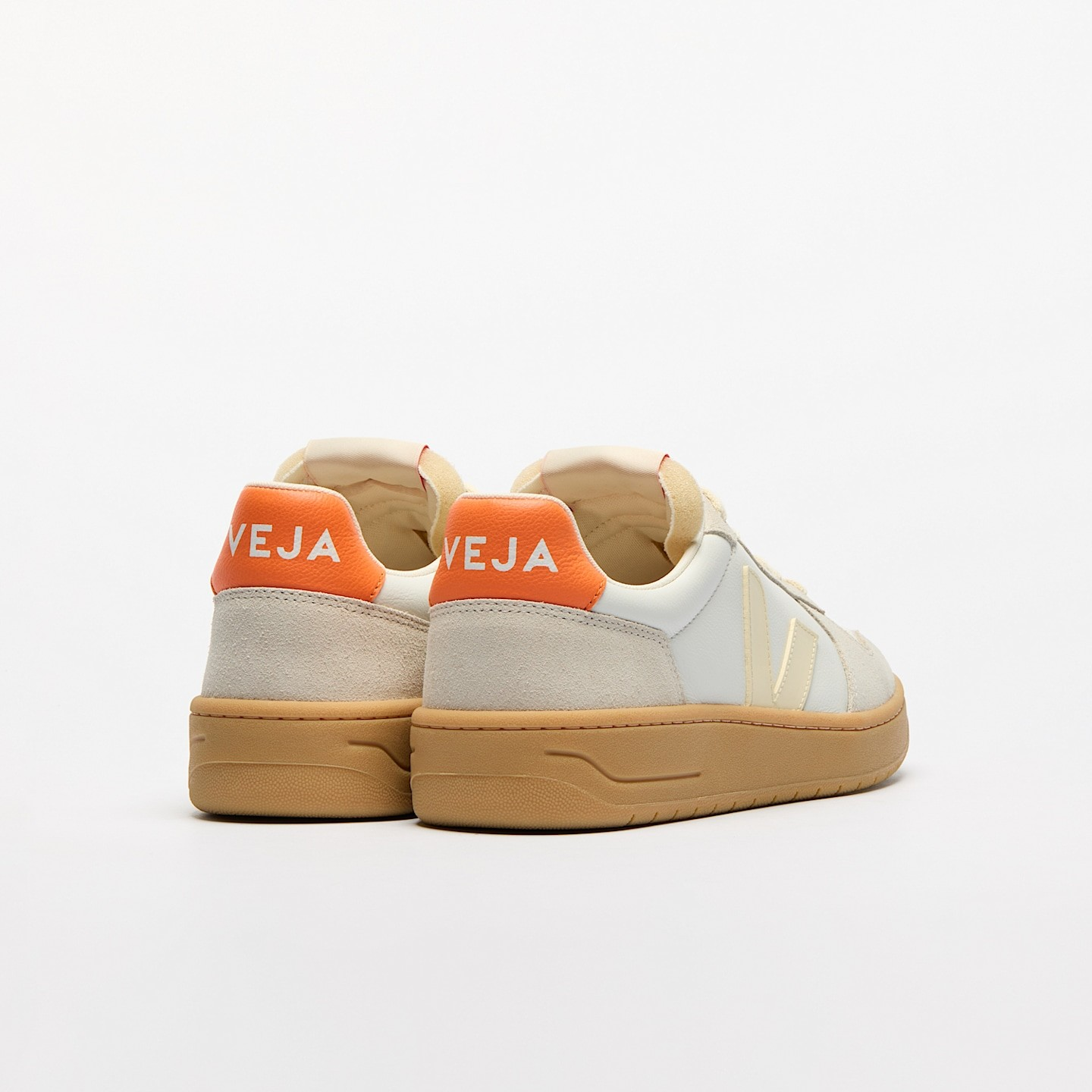 V82 LEATHER PURE CALCAIRE FURY