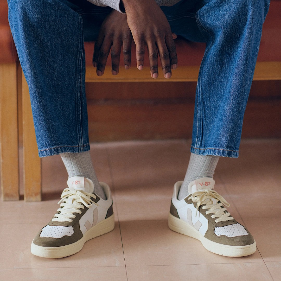 V82 LEATHER WHITE NATURAL KAKI
