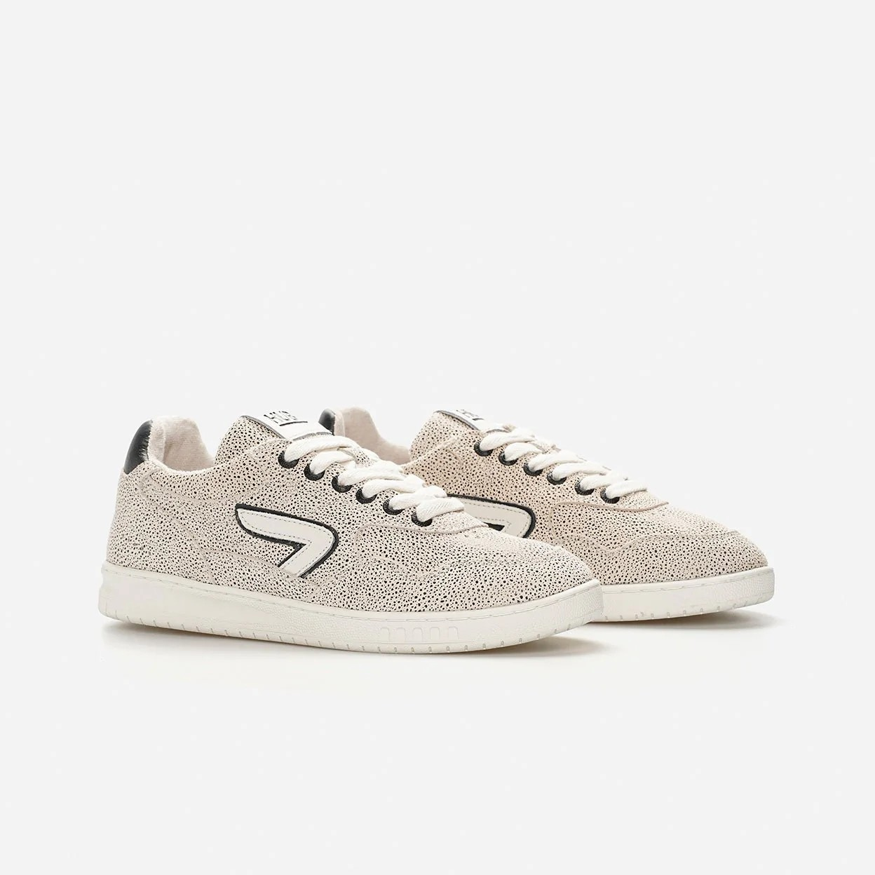 Vancouver S32 Vista Off WHite