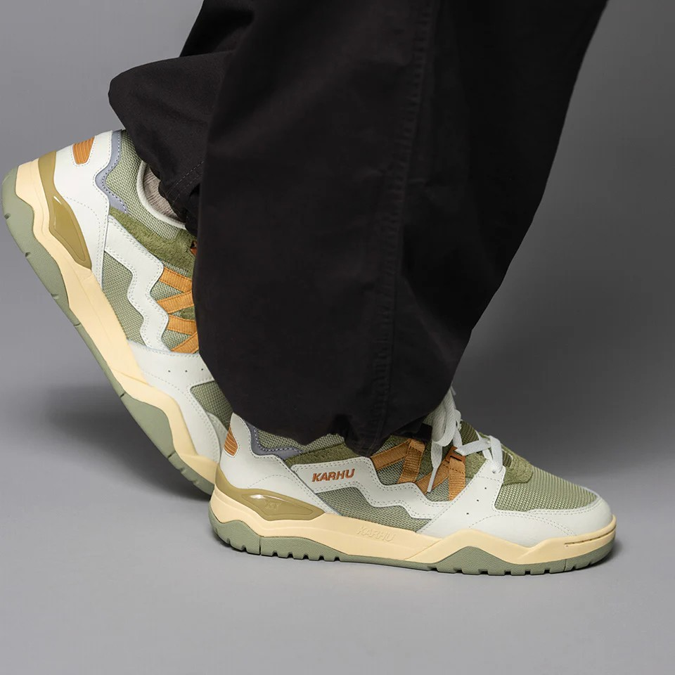 Fusion XT Icicle / Oak Buff