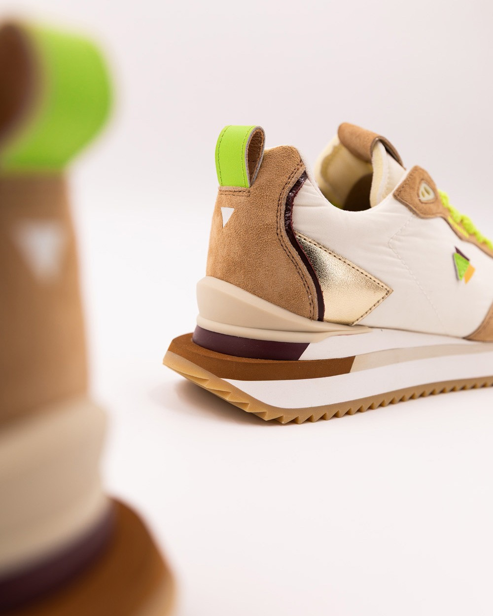 LENOX TAN
