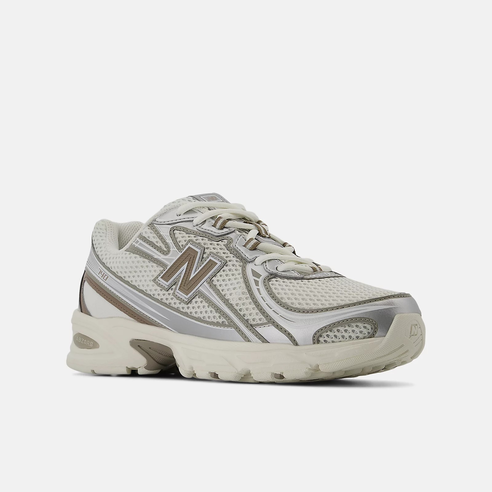 740 MU2 SEA SALT / ARID STONE / SILVER