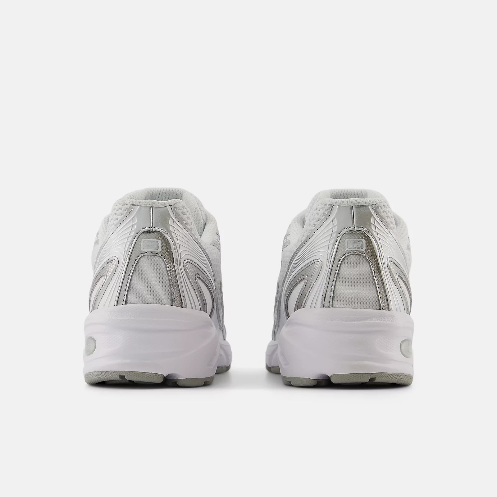 740 WM2 WHITE / SILVER METALLIC / REFL