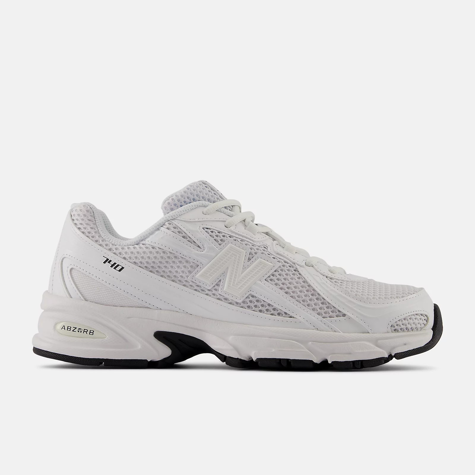 740 WW2 NB WHITE / BLACK WW2