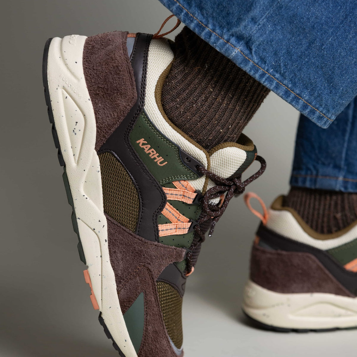 KARHU Fusion 2.0 Shaved Chocolate / Peach Bloom - 9